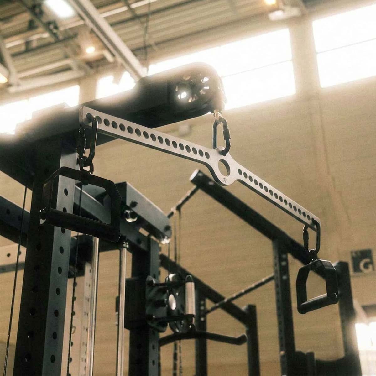 Adjustable Lat Pulldown & Row Bar
